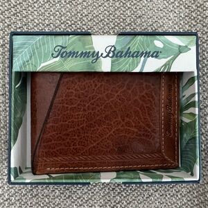 NWT Tommy Bahama Men's Bi Fold Tan Leather Wallet Card Case Brown Marlin Emboss
